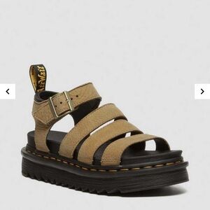 Dr Martens Blaire tumbled nubuck sandals size 12 (EU43)